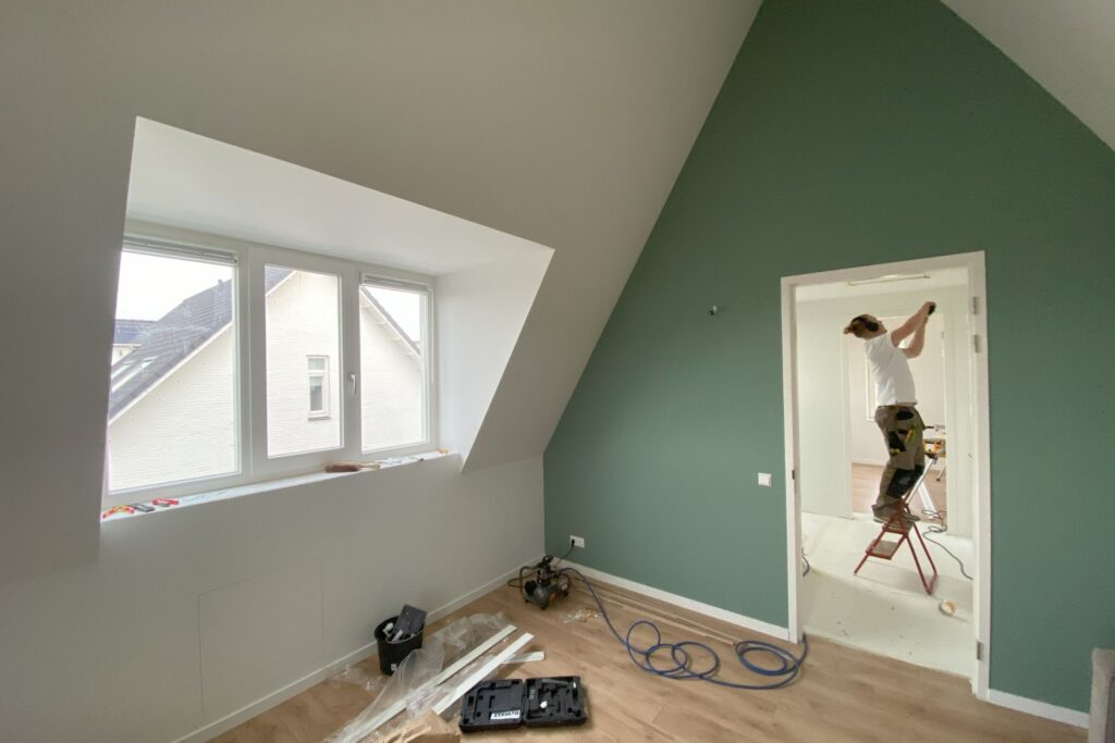 Volledige zolderrenovatie | Hoef en Haag